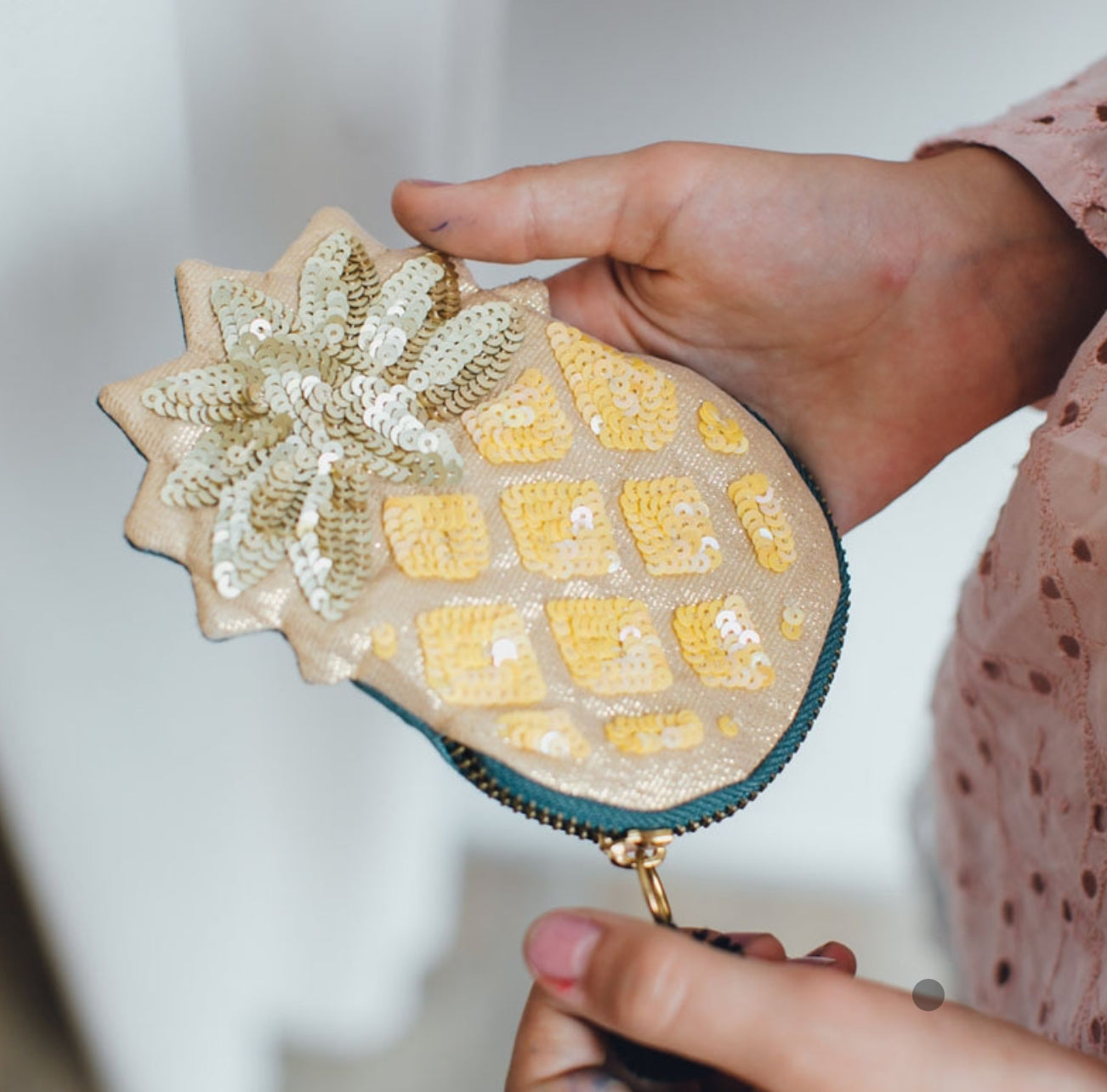 Ananas Münztasche