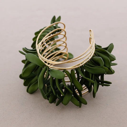 Electric safari bracelet