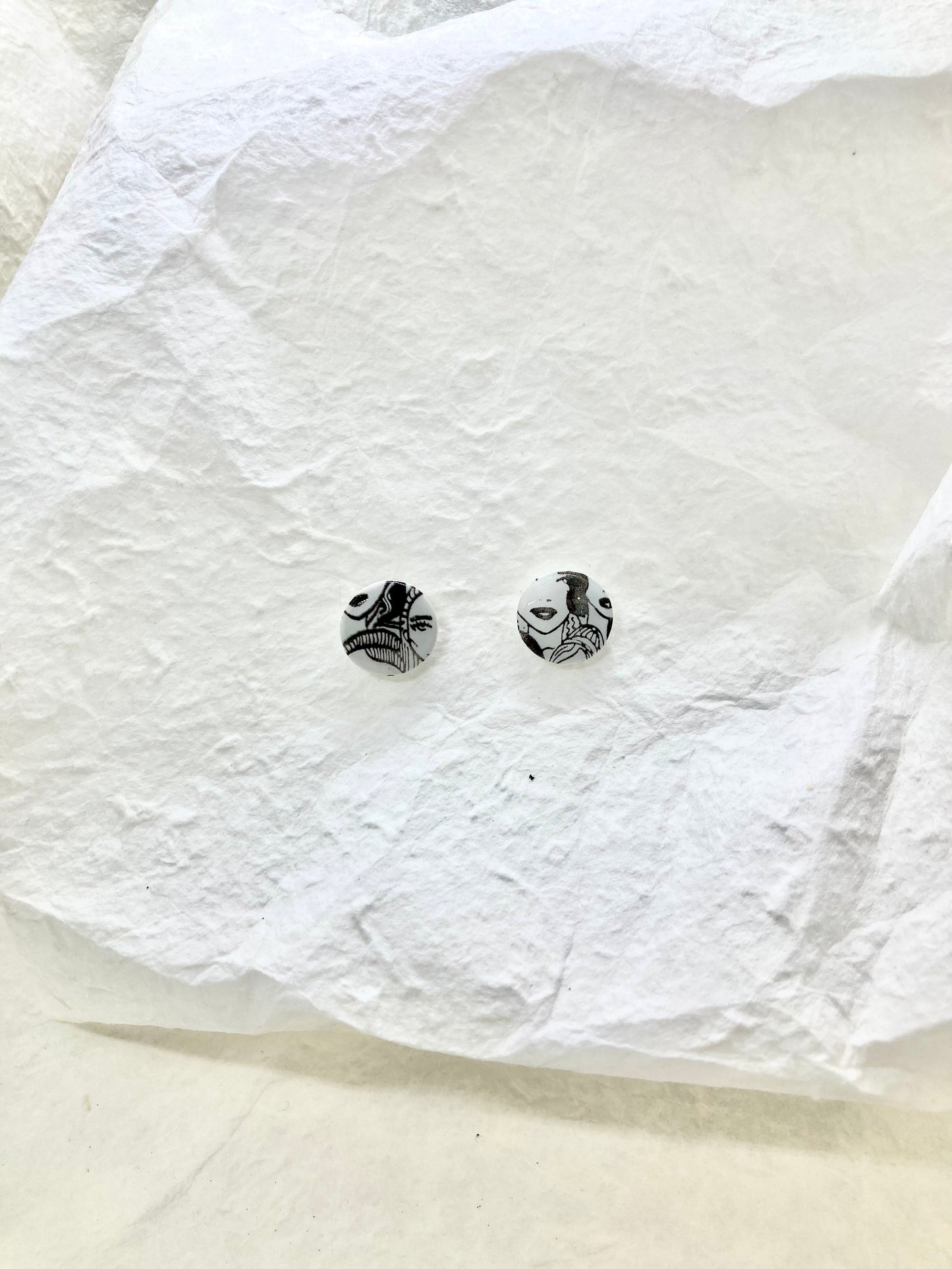 Faces Studs - no.12